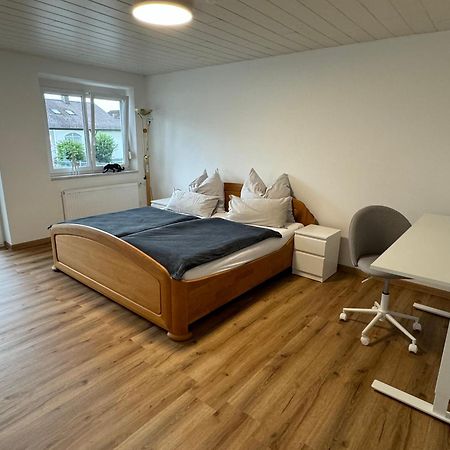 3 Zimmer Apartment Mit Flussblick - Self Check-In Eggenfelden Exterior foto